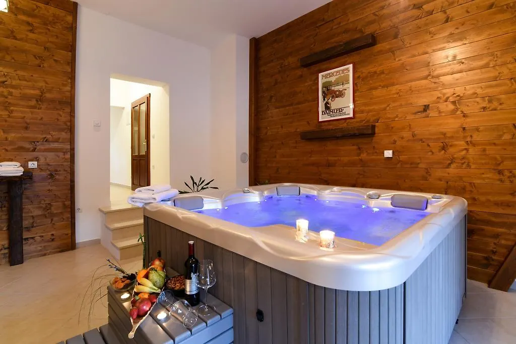 Apartment Villa Moya Fuzine Croatia